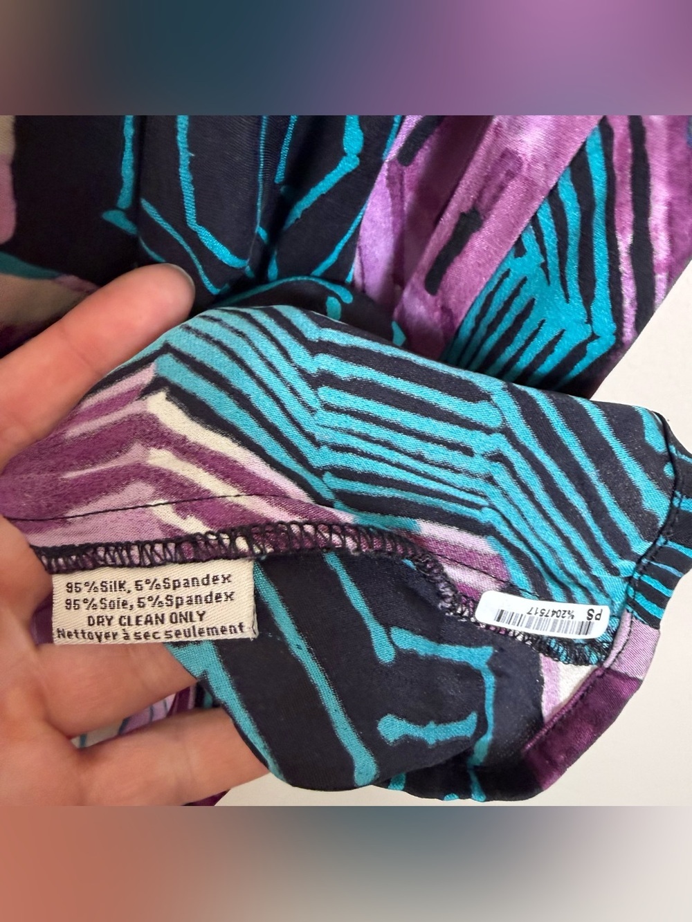 Tucker Abstract Chevron Tunic Purple, Teal Black Silk Blend Women’s top size L - Picture 4 of 7